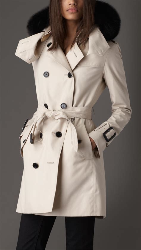 older style burberry trench with hood and lining mid leg